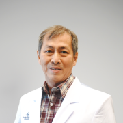 dr. Lewis Lie, Sp.B, FinaCS