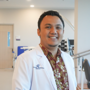 dr. Nanda Aulya Ramadhan, M.Kes., M.Ked.Klin., Sp.KFR, AIFO-K