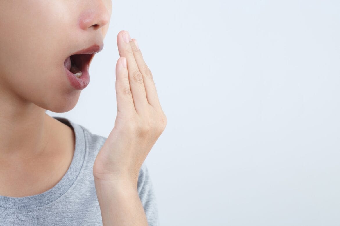 cara mengatasi bau mulut saat puasa