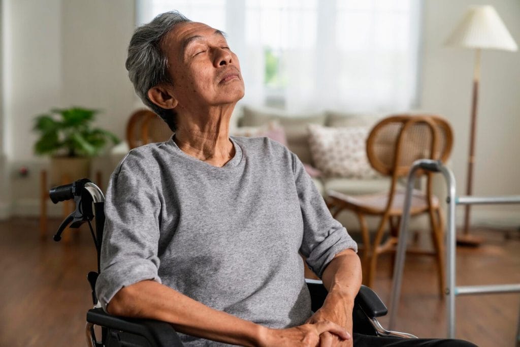 lansia terkena penyakit Alzheimer 