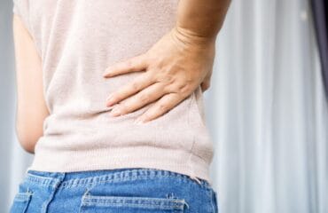 penyebab sakit pinggang sebelah kanan