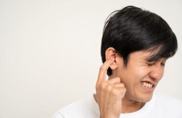 penyebab telinga gatal