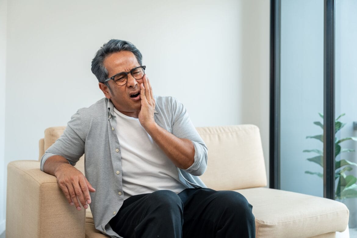 hubungan sakit gigi dengan penyakit jantung