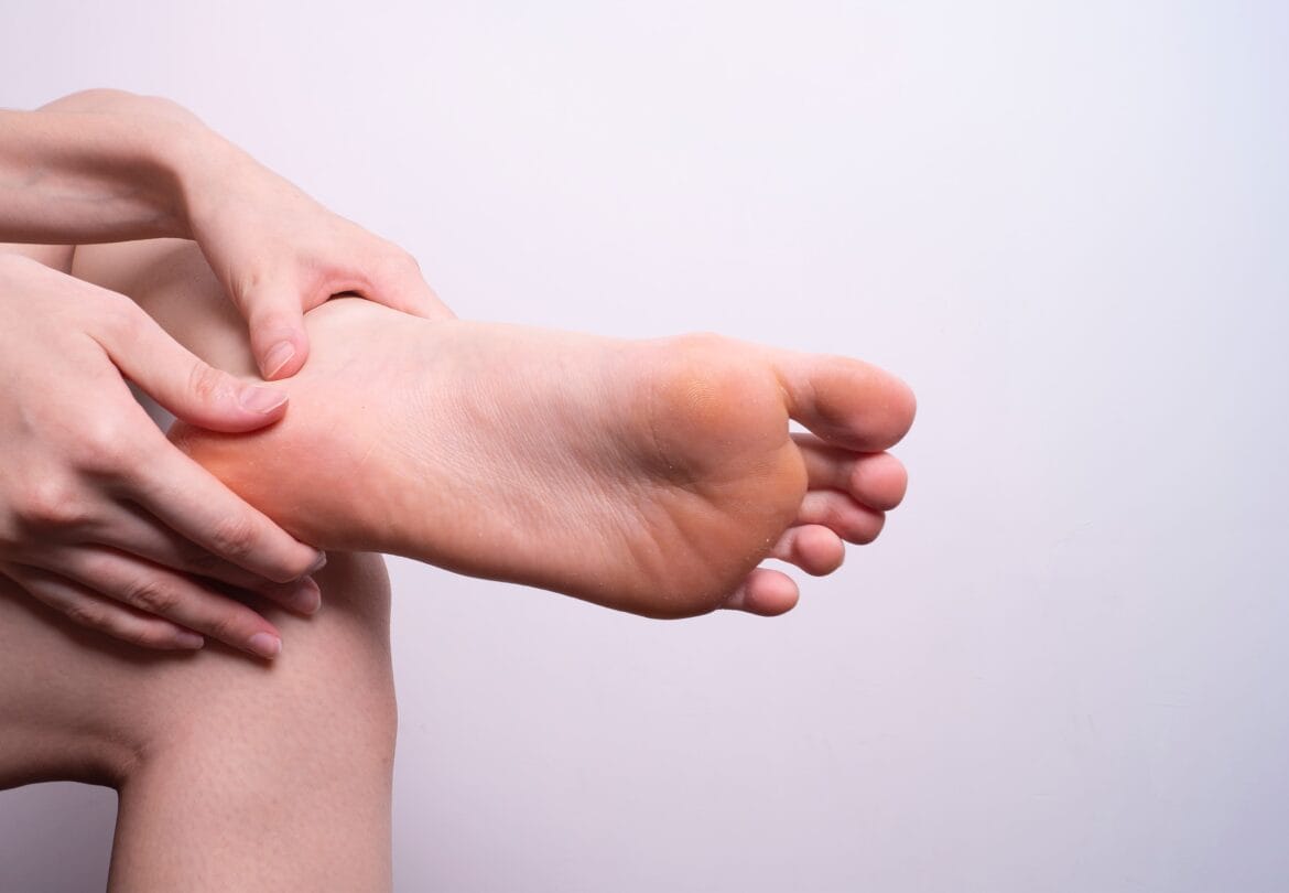 Telapak Kaki Berwarna Kuning