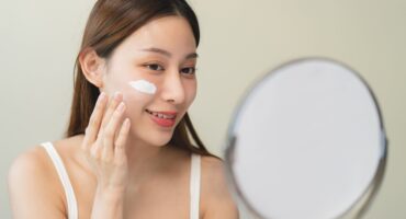 cara mengencangkan kulit wajah